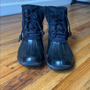 Black Lace-Up Sperrys
